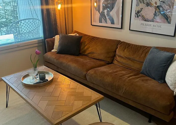 Spacious Townhouse Hosted By Hygge Host